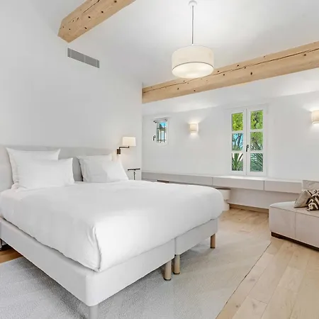 Exceptional Villa- Ac- 5br-10p- Baie Des Canebiers Вилла