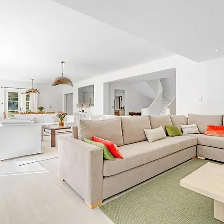 Exceptional Villa- Ac- 5br-10p- Baie Des Canebiers Вилла *